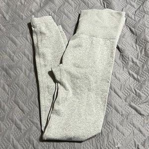 Gray seamless never worn leggings